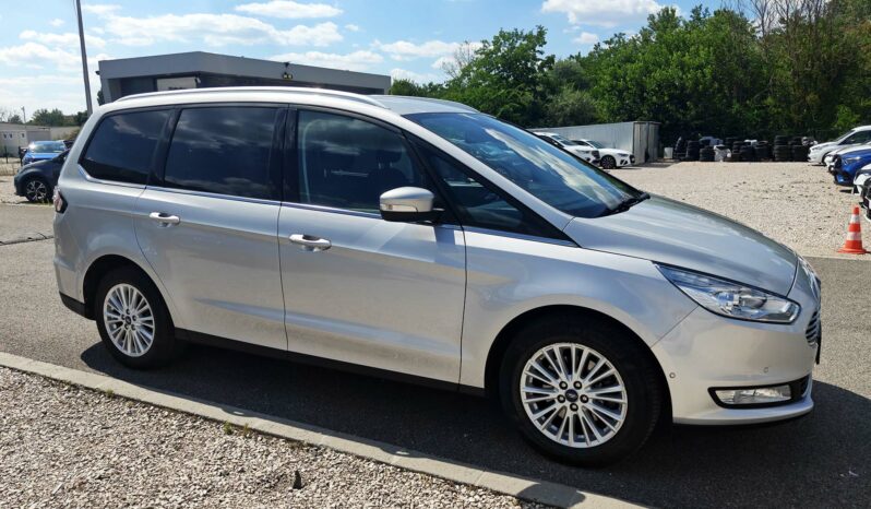 FORD GALAXY 2.0 EcoBlue SCR Titanium 7személyes Navigáció Digitklíma LED Ülésfűtés Vonóhorog Végig szervizelt full