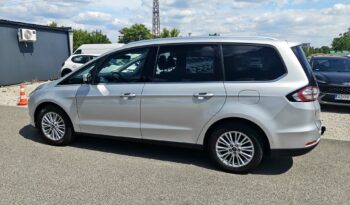 FORD GALAXY 2.0 EcoBlue SCR Titanium 7személyes Navigáció Digitklíma LED Ülésfűtés Vonóhorog Végig szervizelt full