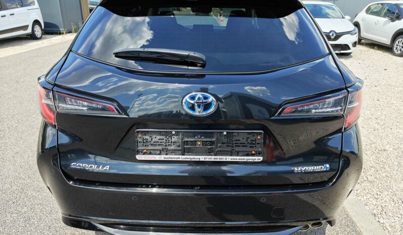 TOYOTA COROLLA Touring Sports 2.0 Hybrid Executive e-CVT Team Deutschland 36e KM Navi Led Kamera Ülésfűtés Kormányfűtés /Azonnal elvihető full