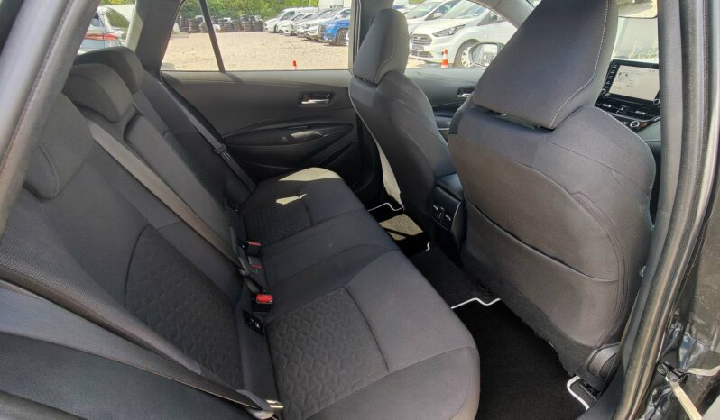 TOYOTA COROLLA Touring Sports 2.0 Hybrid Executive e-CVT Team Deutschland 36e KM Navi Led Kamera Ülésfűtés Kormányfűtés /Azonnal elvihető full